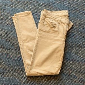 AEO Super Stretch Jegging Khakis